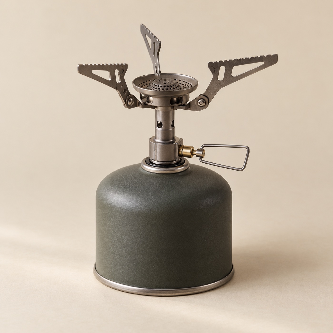 Kindle titanium canister stove with folding pot supports